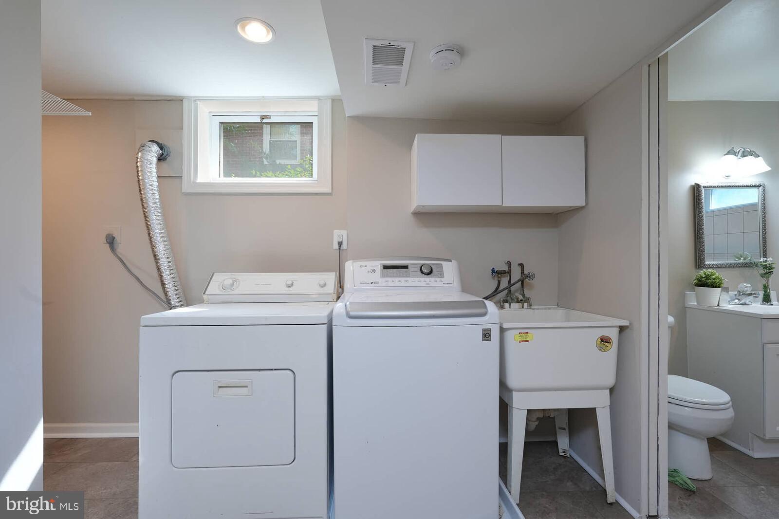 3909 Adams Drive Silver Spring, MD 20902 - Photo 35 of 49 Laundry with wash tub