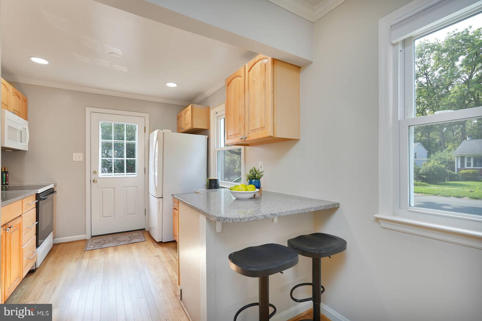 Breakfast bar
