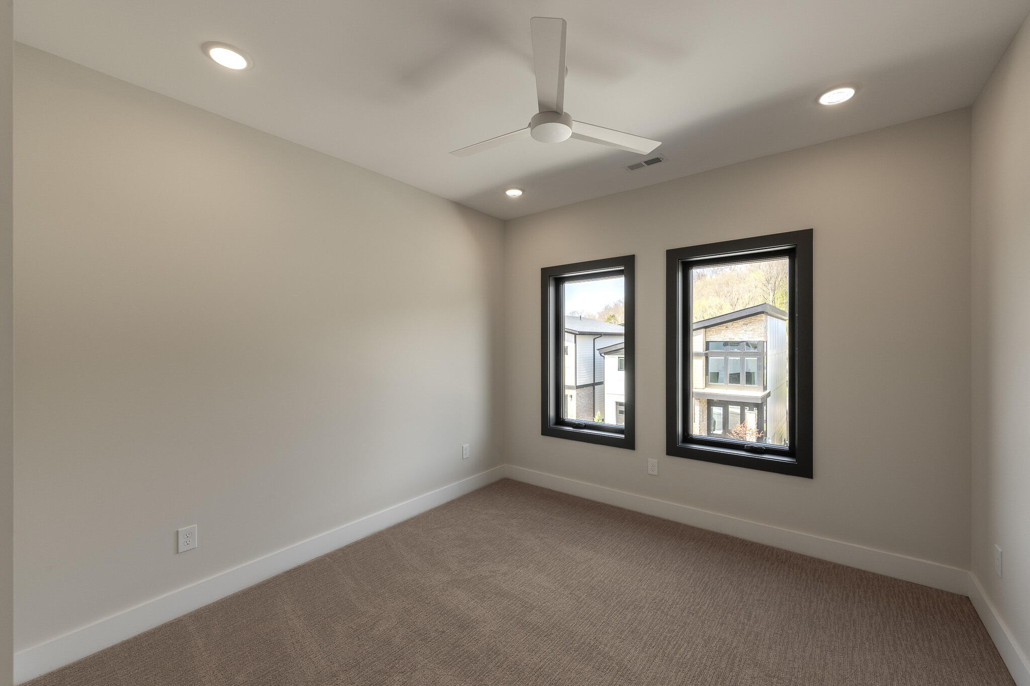 857 BELLE Rdg Loop Bellevue, KY 41073 - Photo 42 of 49 Gallery Image 42