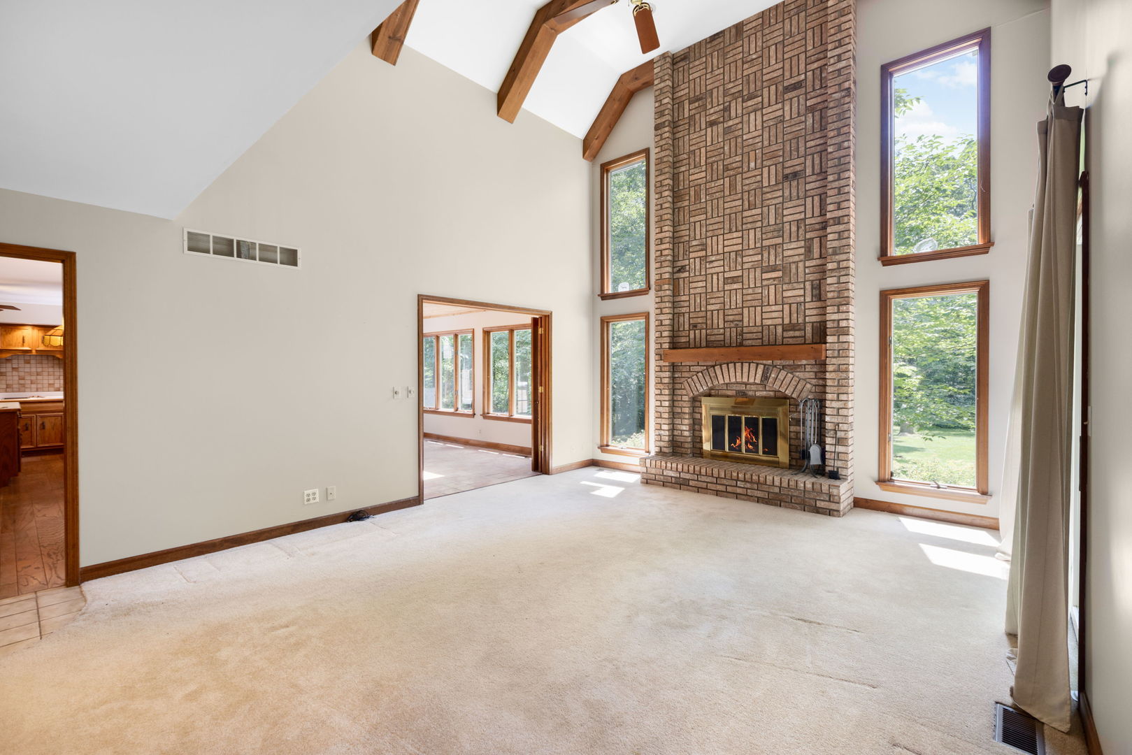 37W305 Crane Road St. Charles, IL 60175 - Photo 2 of 31