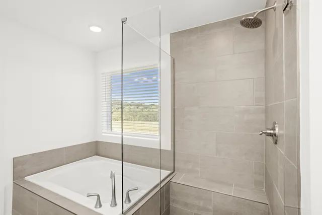 $479,990 | 1556 Oak Springs Drive, Columbia, TN 38401