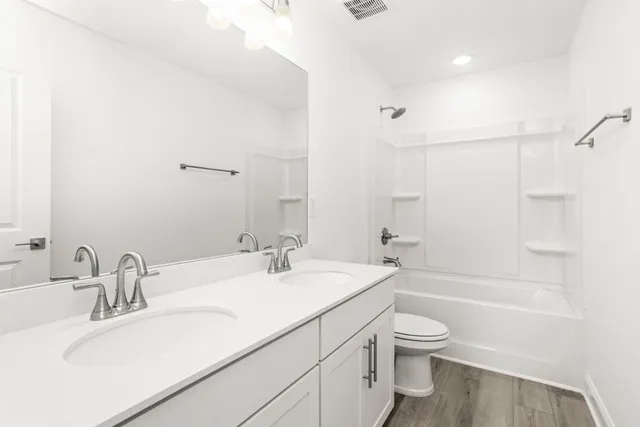 $479,990 | 1556 Oak Springs Drive, Columbia, TN 38401