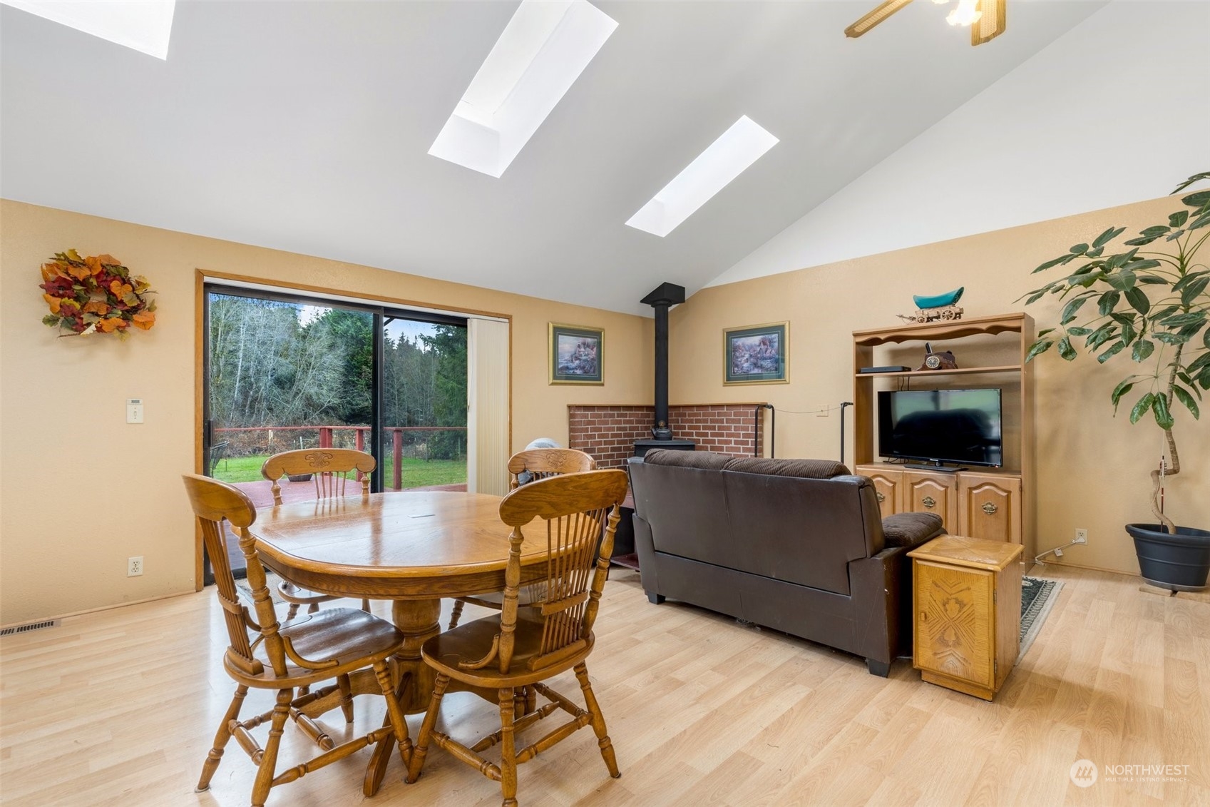 20615 Brown Road Monroe, WA 98272 - Photo 24 of 36 a living room with furniture and a flat screen tv