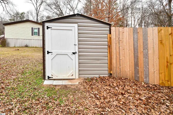 $100,000 | 141 Lone Eagle Way, Iva, SC 29655