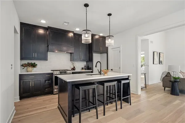 $750,010 | 9717 Jupiter Street, Lenexa, KS 66219