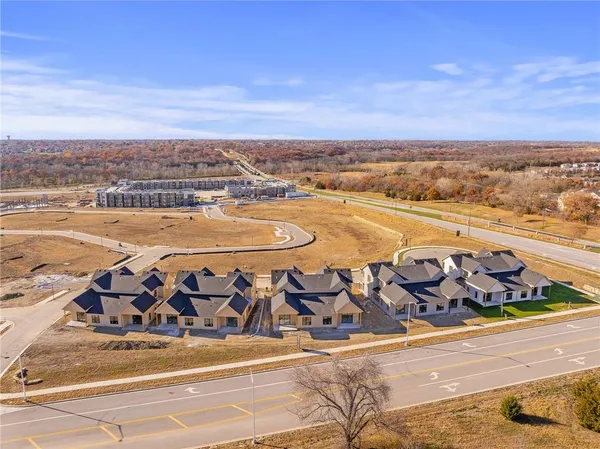 $750,010 | 9717 Jupiter Street, Lenexa, KS 66219