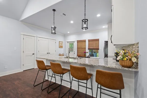 $241,900 | 610 West Elm Street, Denison, TX 75020