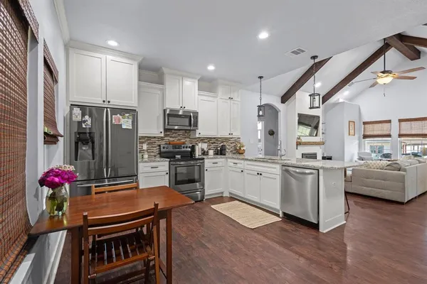 $241,900 | 610 West Elm Street, Denison, TX 75020