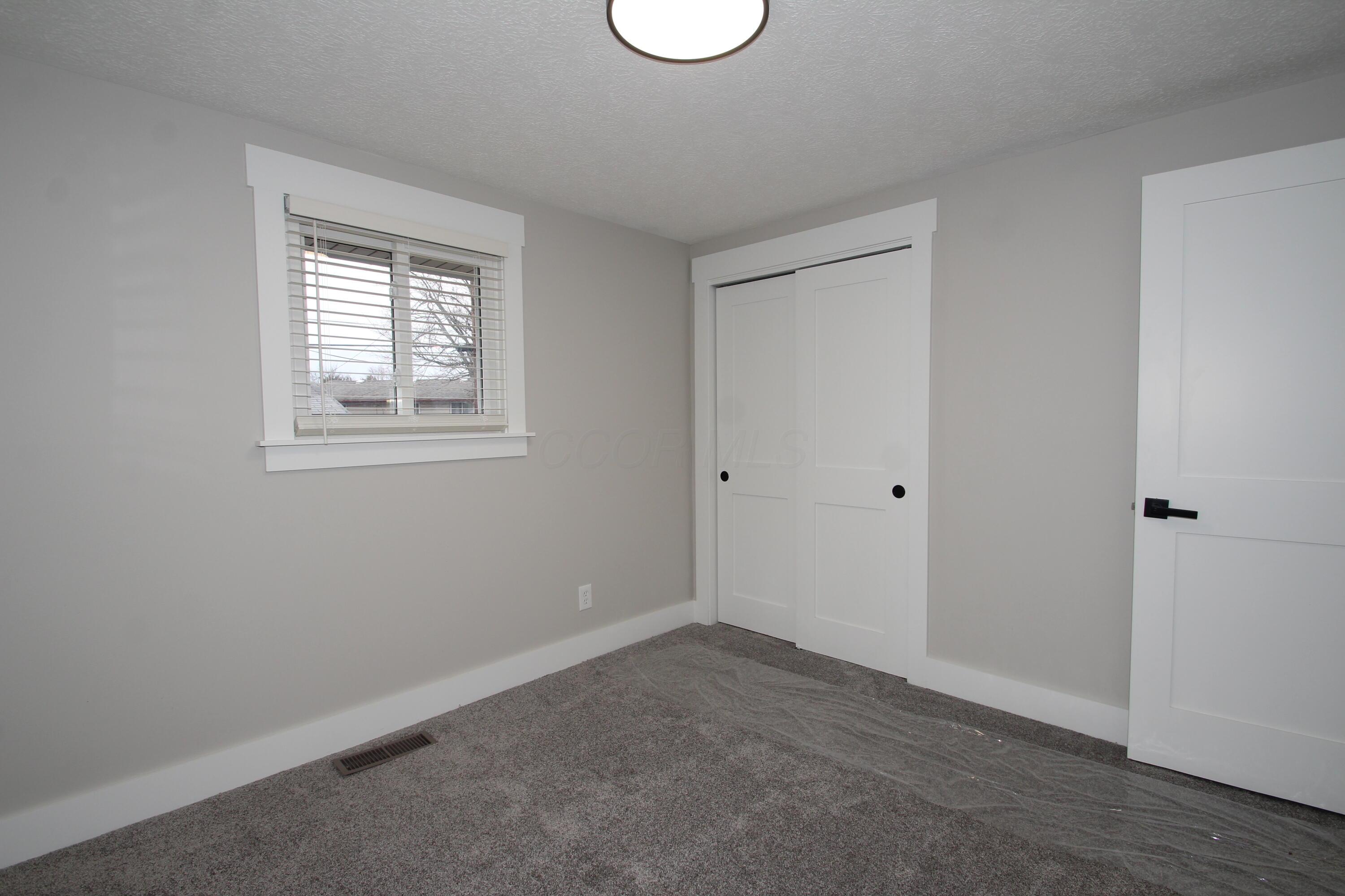 4003 Lynward Road Columbus, OH 43228 - Photo 26 of 43 1000035669