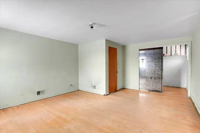 $449,000 | 6226 North Springfield Avenue, Chicago, IL 60659