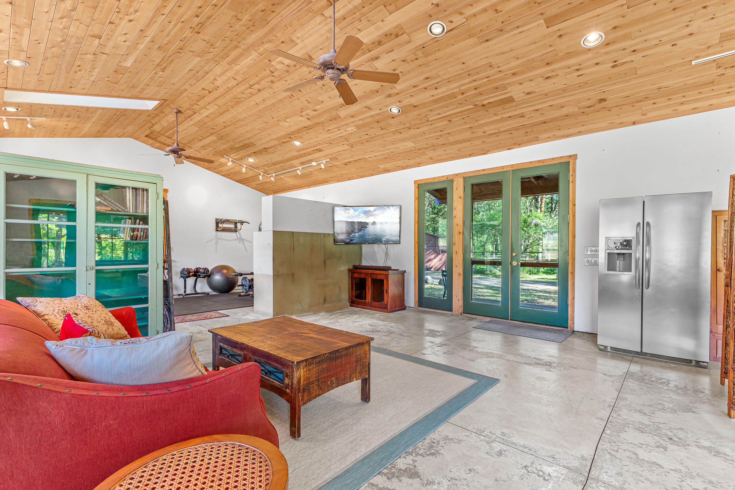 211 Beecher Road Wolf Creek, OR 97497 - Photo 47 of 62 9R9A7272