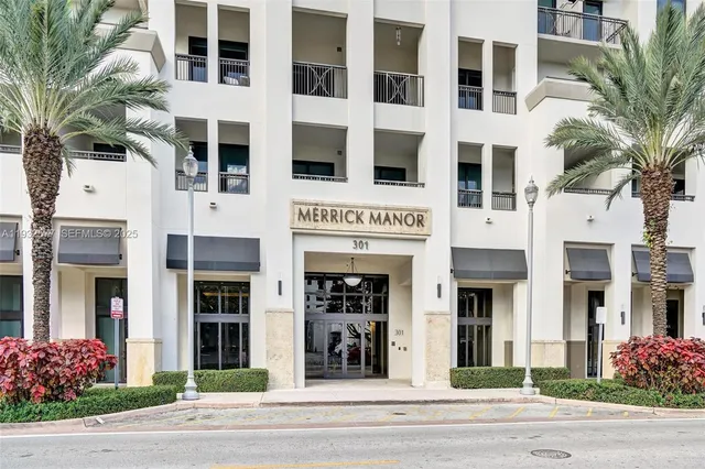 $3,600 | 301 Altara Avenue, Unit LPH903, Coral Gables, FL 33146