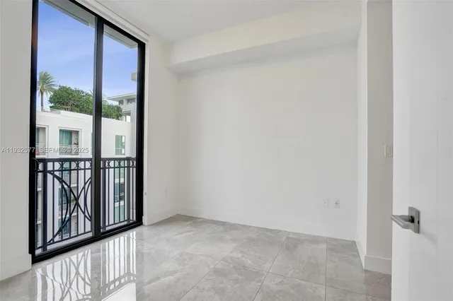$3,600 | 301 Altara Avenue, Unit LPH903, Coral Gables, FL 33146