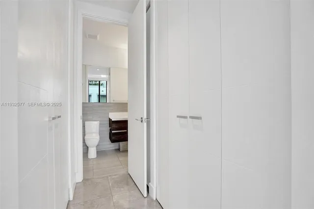 $3,600 | 301 Altara Avenue, Unit LPH903, Coral Gables, FL 33146