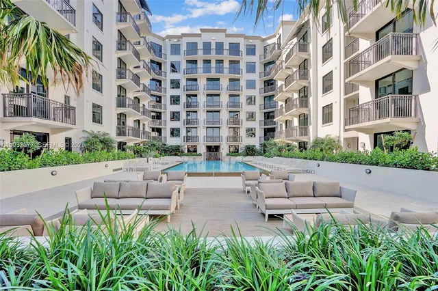 $3,600 | 301 Altara Avenue, Unit LPH903, Coral Gables, FL 33146