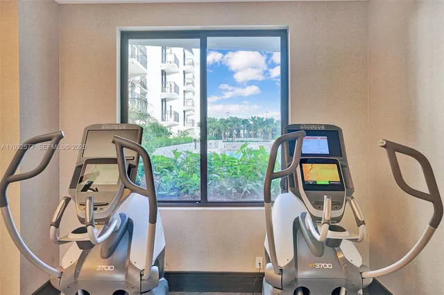 $3,600 | 301 Altara Avenue, Unit LPH903, Coral Gables, FL 33146