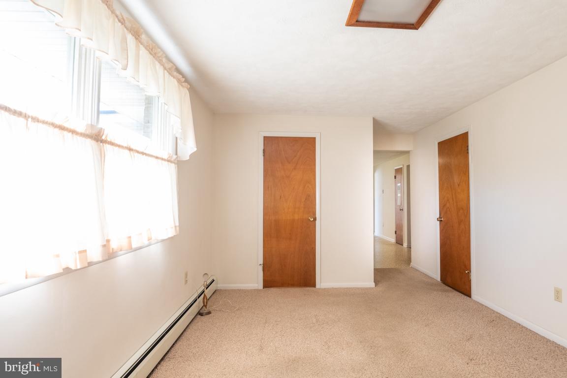 148 Ridgefield Drive York, PA 17403 - Photo 16 of 48 Family Room