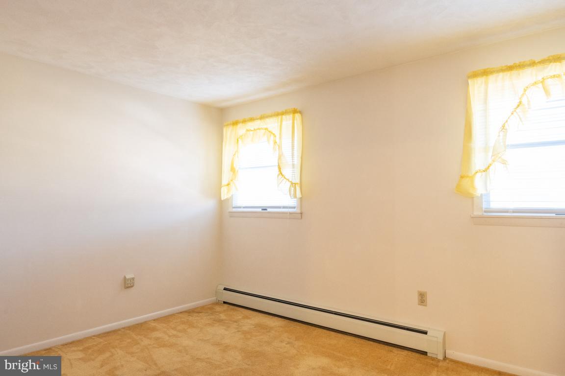 148 Ridgefield Drive York, PA 17403 - Photo 22 of 48 Bedroom 1