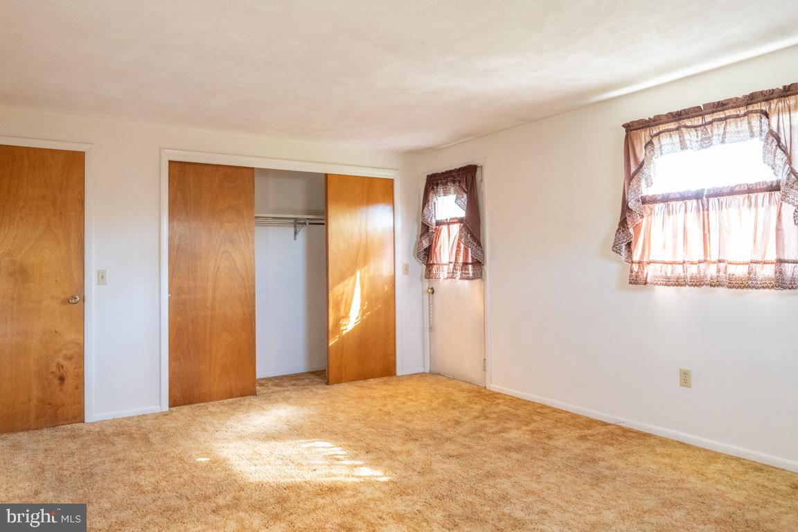 148 Ridgefield Drive York, PA 17403 - Photo 29 of 48 Bedroom 3