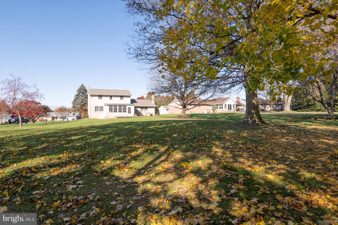 148 Ridgefield Drive York, PA 17403 - Photo 45 of 48 Gallery Image 45