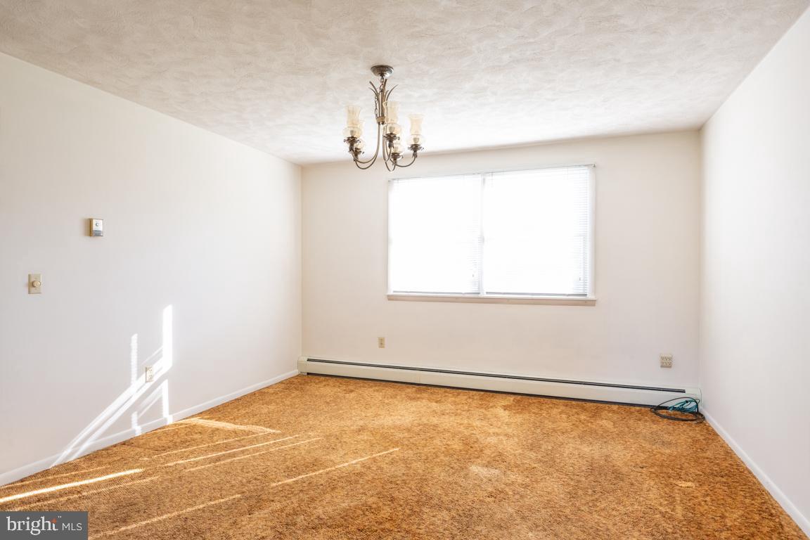 148 Ridgefield Drive York, PA 17403 - Photo 8 of 48 Dining Room