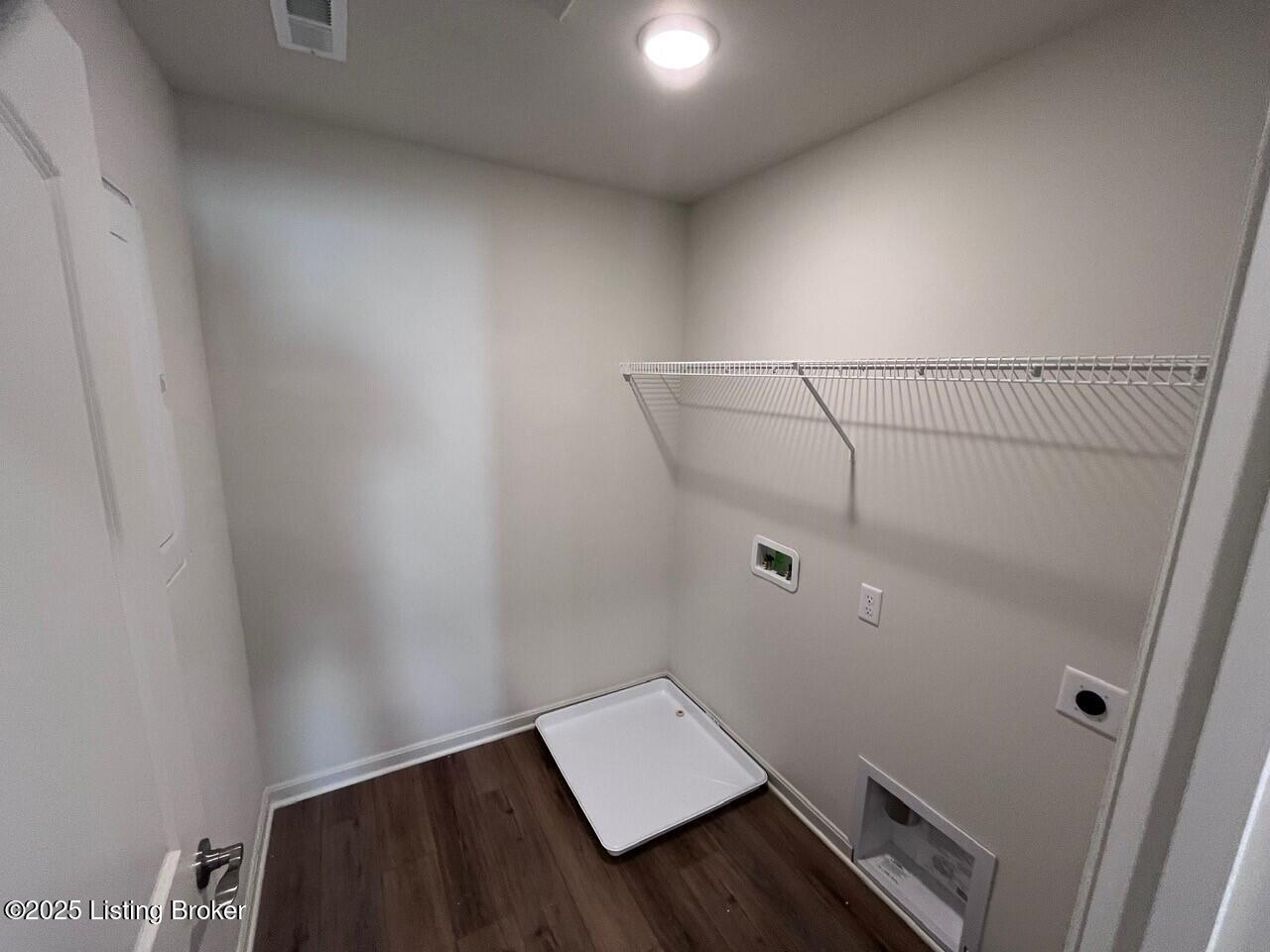 8400 Fairmount Road Louisville, KY 40291 - Photo 17 of 28 Super Laundry