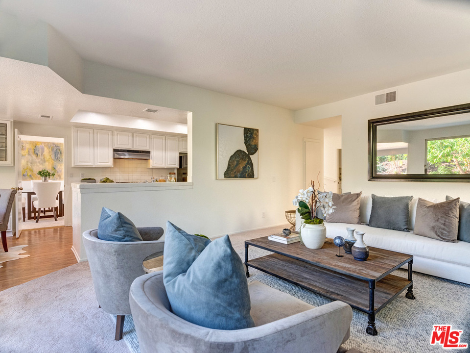 7611 West 83rd Street Playa del Rey, CA 90293 - Photo 11 of 26 Gallery Image 11
