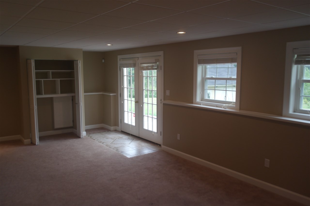 320 Rochester Hill Road Rochester, NH 03867 - Photo 15 of 23