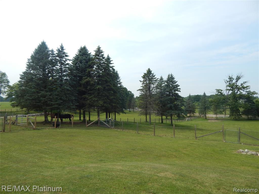 2025 West Rose Center Road Holly, MI 48442 - Photo 36 of 68 Gallery Image 36