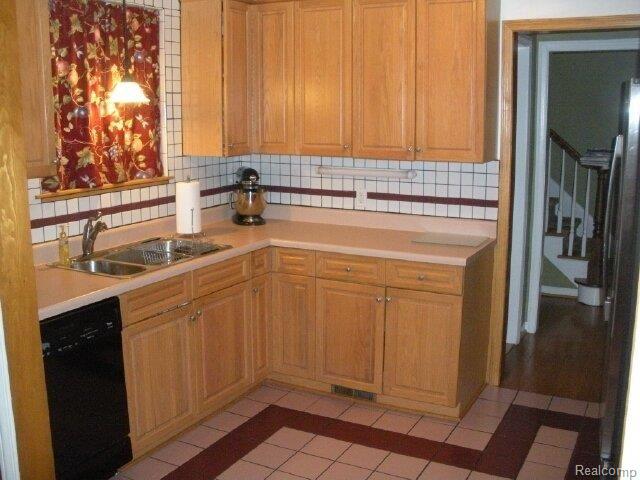 442 Moran Road Grosse Pointe, MI 48236 - Photo 9 of 21 Kitchen
