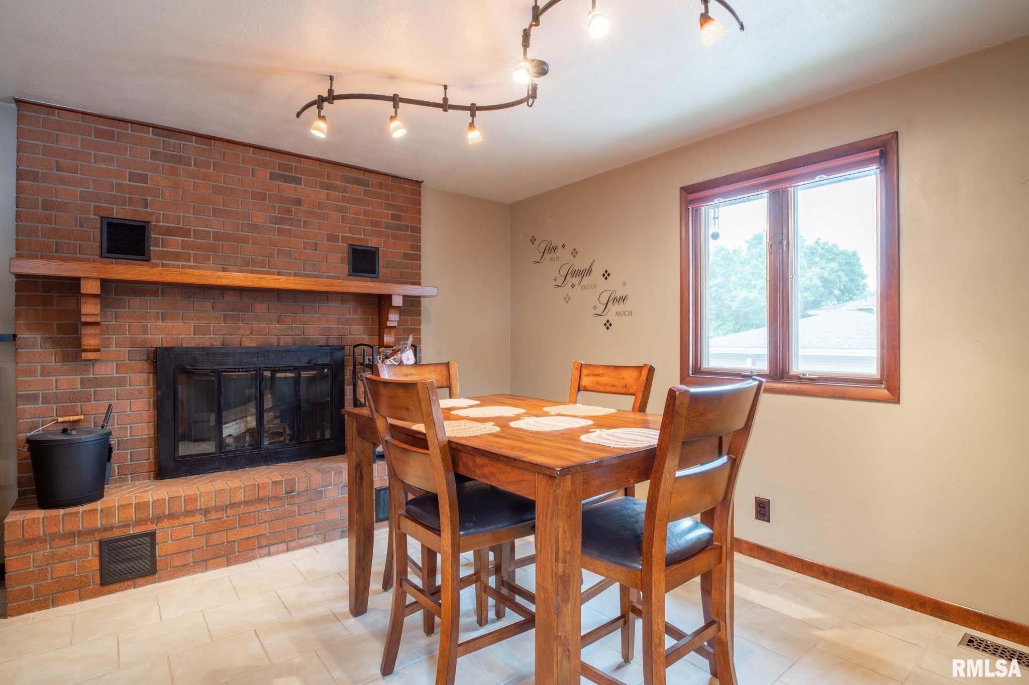 2701 Springfield Road East Peoria, IL 61611 - Photo 18 of 50 Gallery Image 18