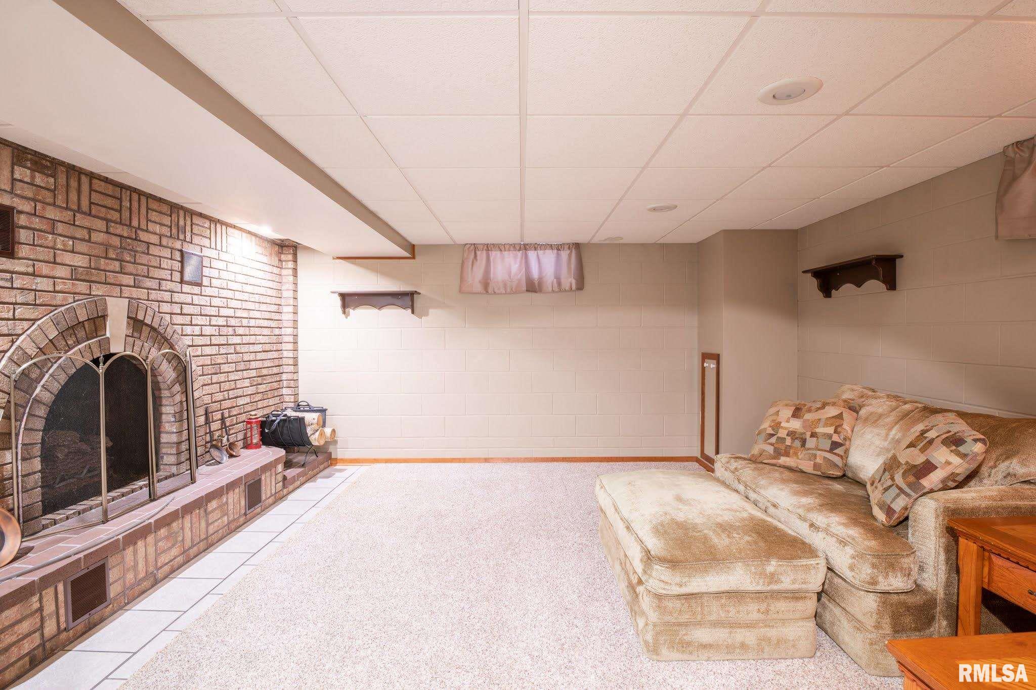 2701 Springfield Road East Peoria, IL 61611 - Photo 38 of 50 Gallery Image 38