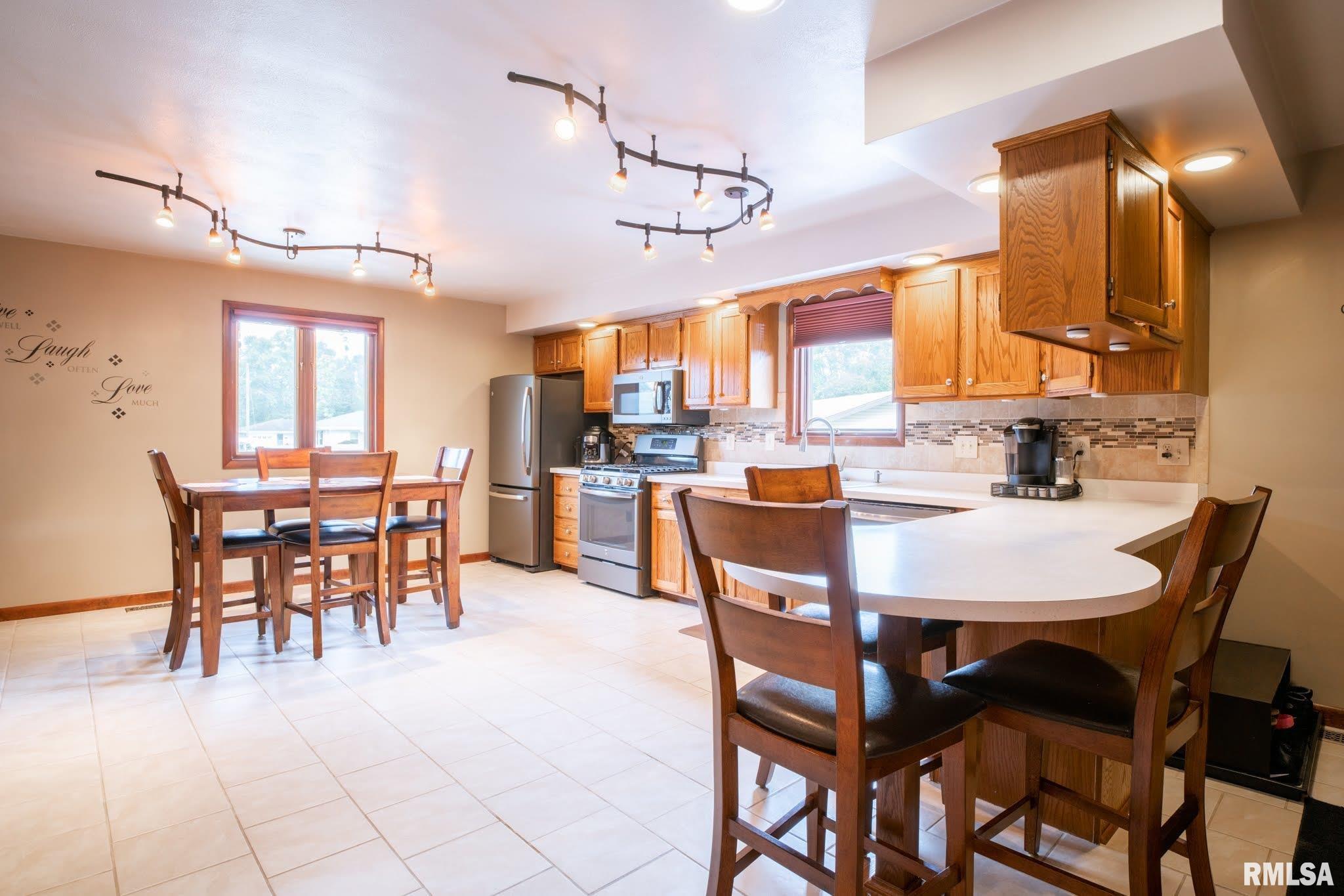 2701 Springfield Road East Peoria, IL 61611 - Photo 10 of 50 Gallery Image 10