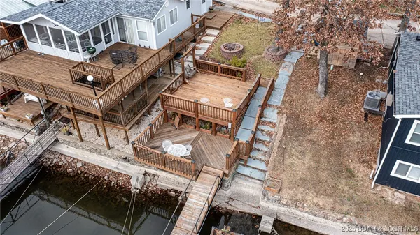 $645,000 | 401 Putt N Bay Drive, Sunrise Beach, MO 65079