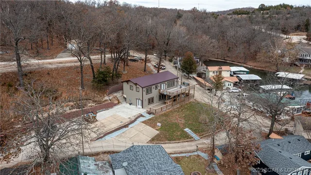 $645,000 | 401 Putt N Bay Drive, Sunrise Beach, MO 65079