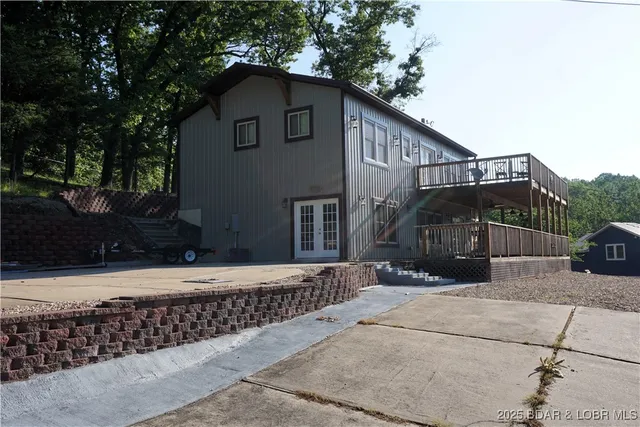 $645,000 | 401 Putt N Bay Drive, Sunrise Beach, MO 65079