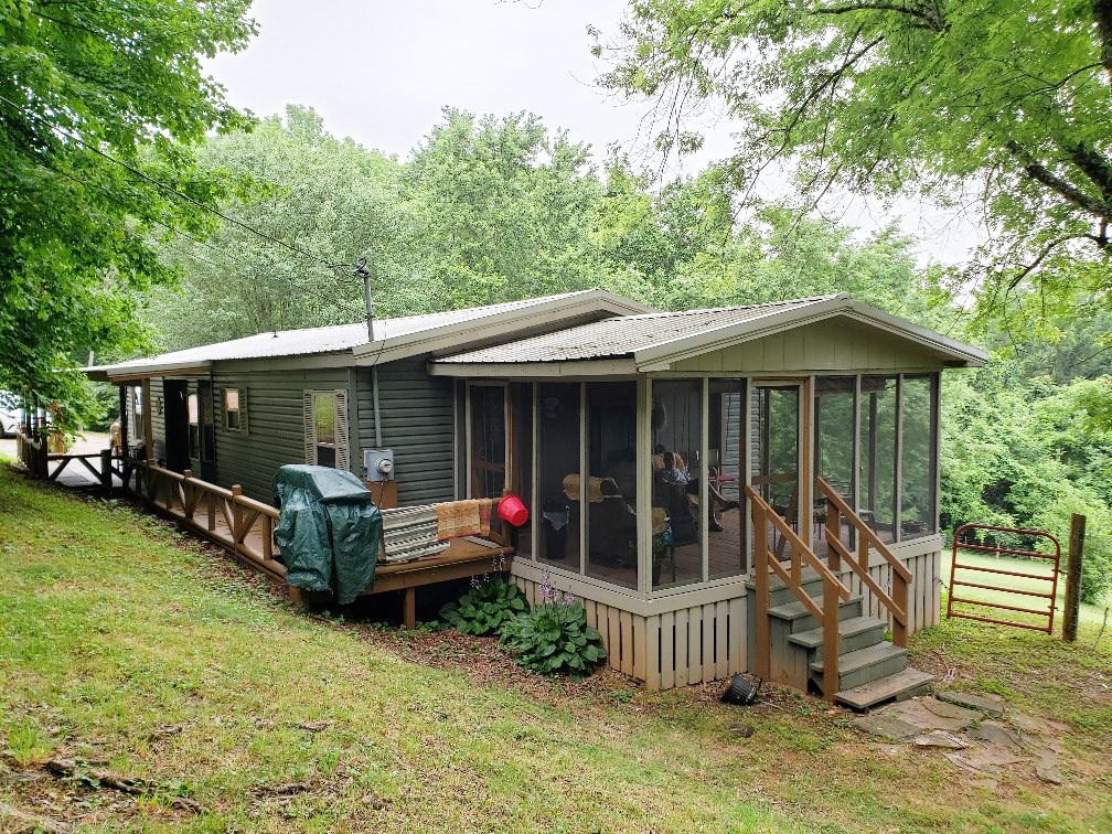 237 Bluff Road Kingston, TN 37763 - Photo 3 of 49 Gallery Image 3