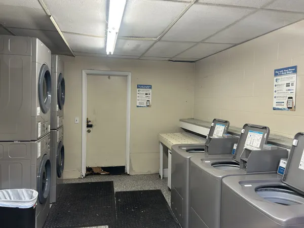 $1,095 | 2134 Fairfax Avenue, Unit E6, Nashville, TN 37212