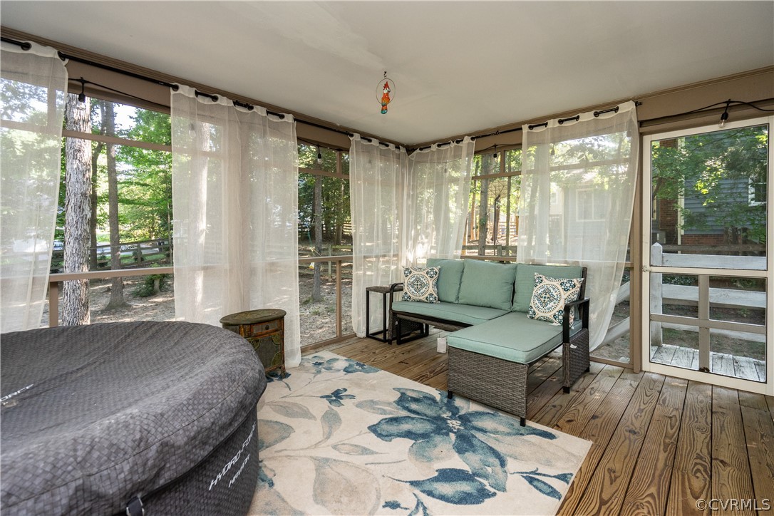 11330 Poplar Ridge Road Chesterfield, VA 23236 - Photo 15 of 32 a living room with furniture and a large window