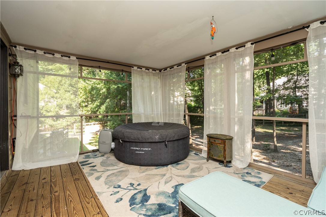 11330 Poplar Ridge Road Chesterfield, VA 23236 - Photo 16 of 32 a living room with furniture and a large window