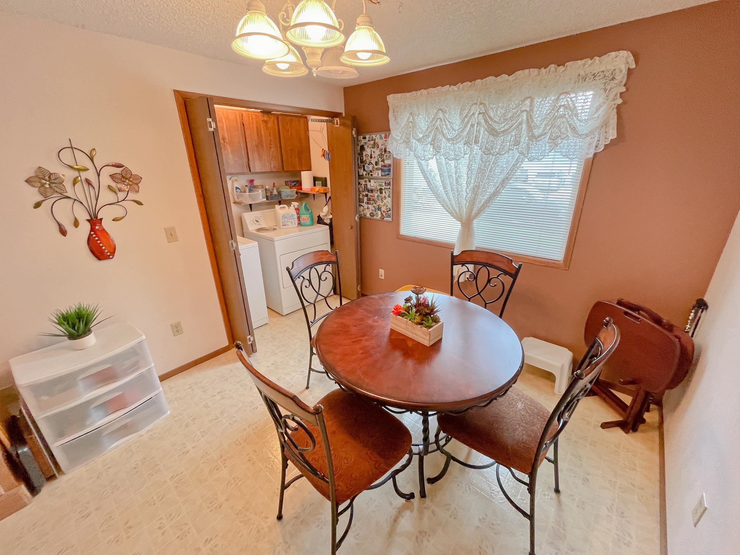 3914 South Moffitt Road Spokane Valley, WA 99206 - Photo 8 of 25 Gallery Image 8