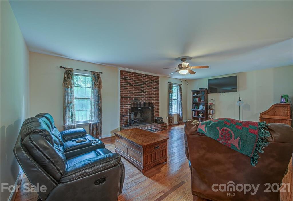 669 Alexis Lucia Road Alexis, NC 28006 - Photo 8 of 21 Gallery Image 8
