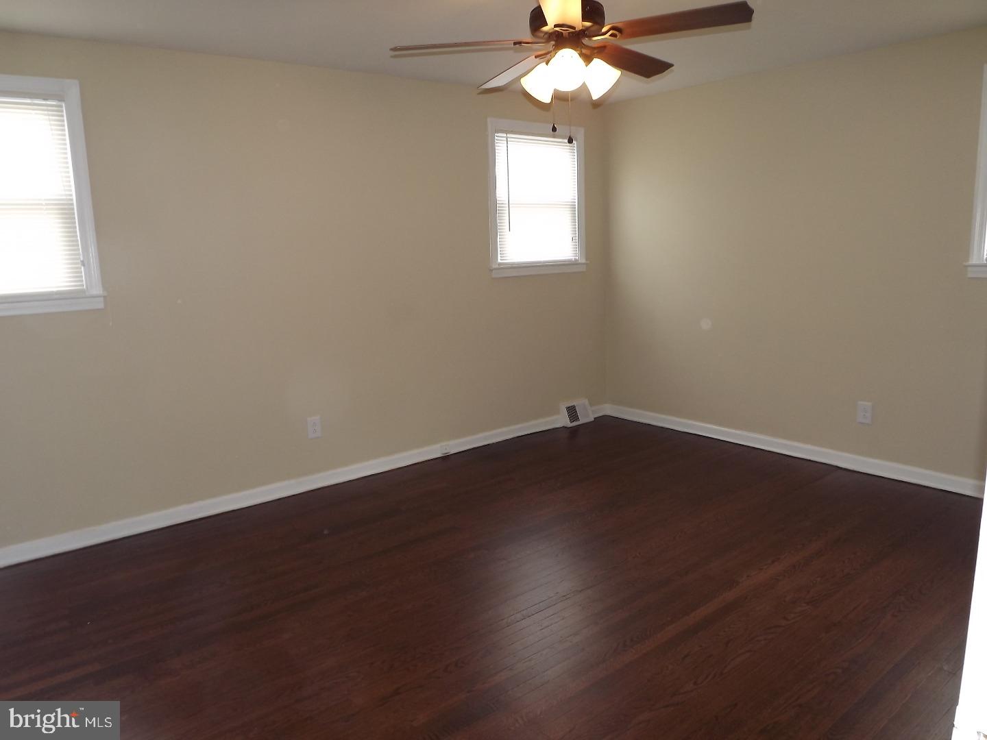 2751 Axe Factory Road Philadelphia, PA 19152 - Photo 9 of 21 Bedroom - Main