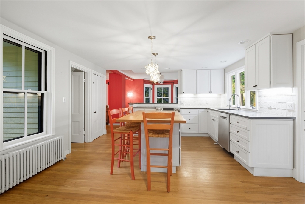 52 Bow Street Concord, MA 01742 - Photo 11 of 35