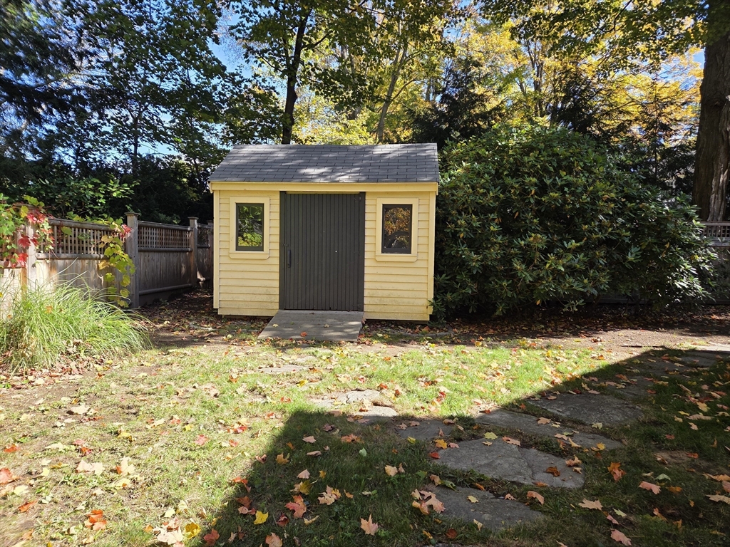 52 Bow Street Concord, MA 01742 - Photo 34 of 35