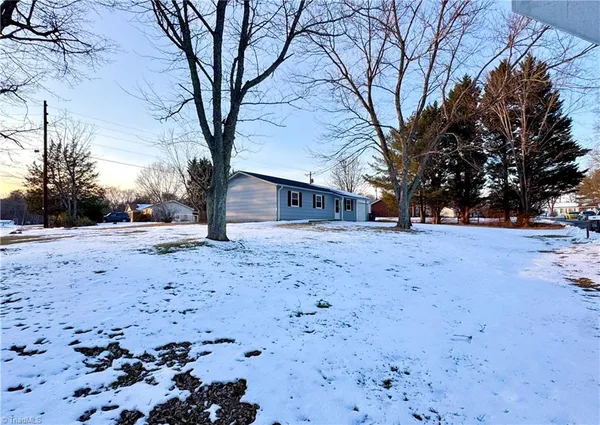 $209,900 | 101 Ravenwood Court, King, NC 27021