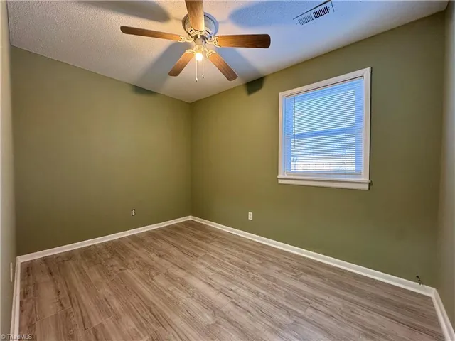 $219,500 | 101 Ravenwood Court, King, NC 27021