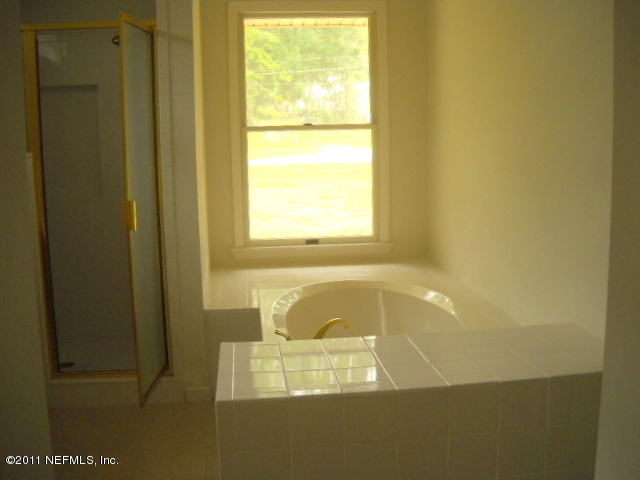 2654 Holly Point Road East Orange Park, FL 32073 - Photo 12 of 28 Master Bathroom
