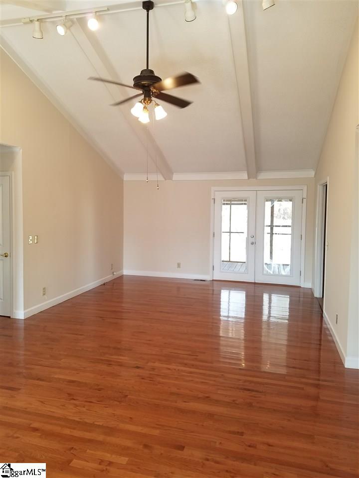 2219 East Lee Road Taylors, SC 29687 - Photo 3 of 11 Gallery Image 3