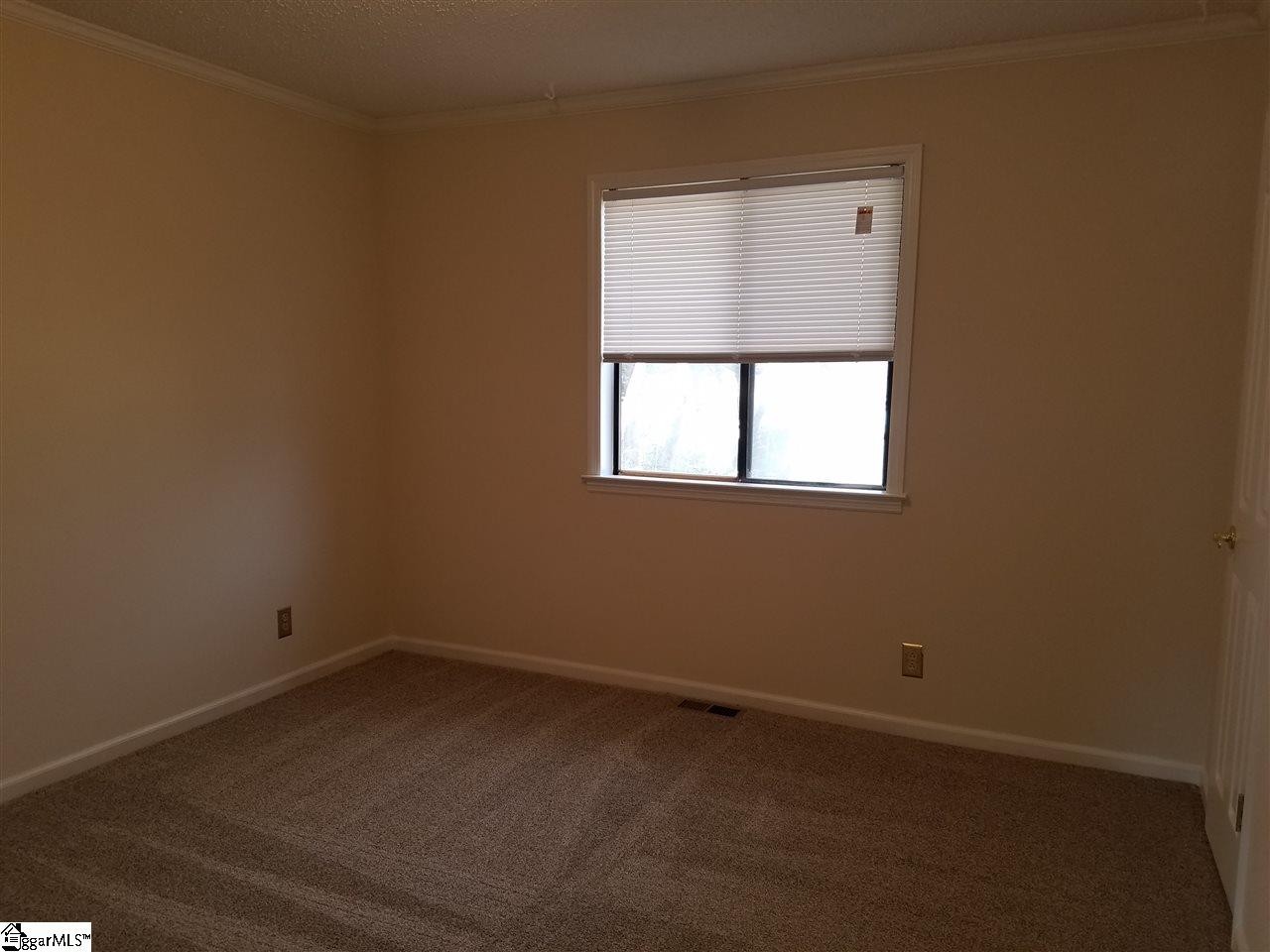 2219 East Lee Road Taylors, SC 29687 - Photo 10 of 11 Gallery Image 10